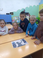 В средней группе с ребятами проведена беседа о безопасности дома В средней группе с ребятами проведена беседа о безопасности дома.